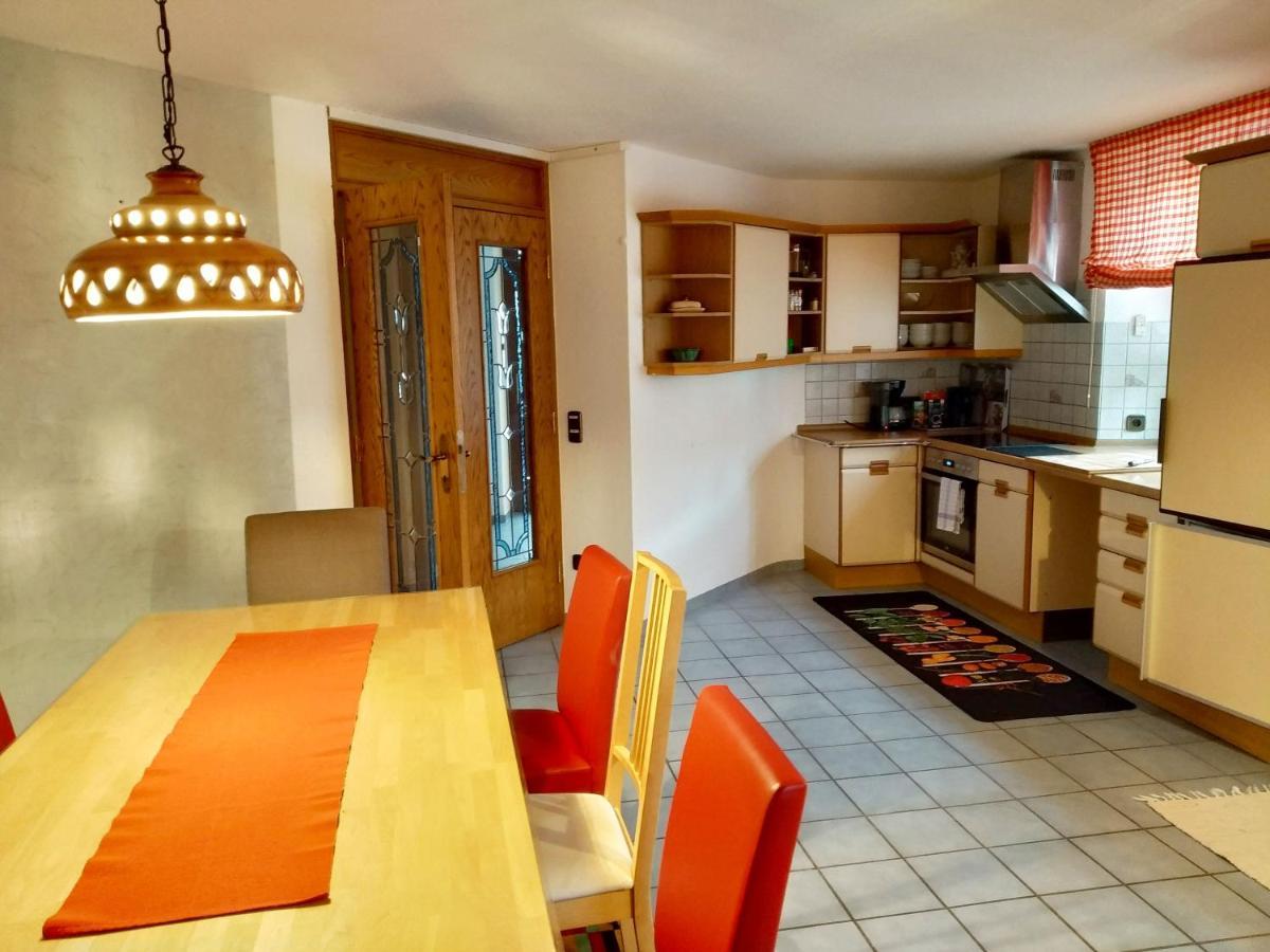 Ferienhaus Marré - mit Grill, Feuerstelle und Gartensauna Waldbrunn  Exterior foto